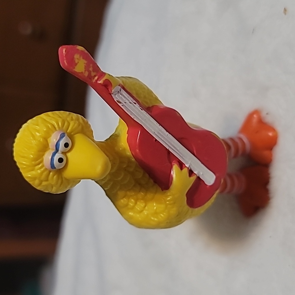 Vintage 1982 Tara Toys Muppets Sesame Street Big Bird PVC Figure w/ Guitar